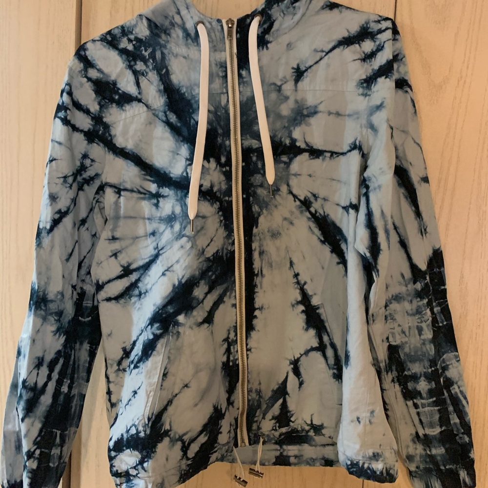 Excellent condition zip up from Zumiez